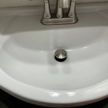 Luxe Shine - After. Deep Cleaning. Move in move out cleaning. Commercial Cleaning. - Home Cleaning Near Me Luxe Shine - After. Deep Cleaning. Move in move out cleaning. Commercial Cleaning. - Home Cleaning Near Me