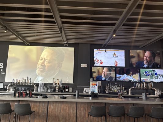 Tom's Watch Bar - Pittsburgh by null