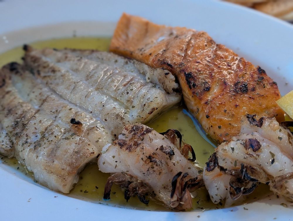 Social spots from Telly's Taverna