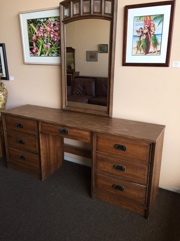 IOLANI FURNITURE Updated October 2024 11 Photos 159 Kalanikoa St