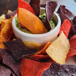 Offshore Ale - Guacamole and chips