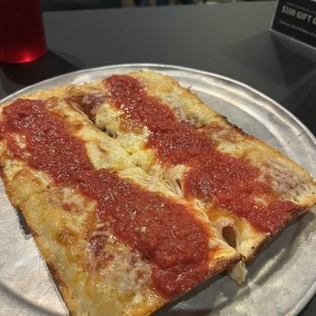 Via 313 Pizza - 4-square Pepperoni Detroit Style - Pizza Near Me - Austin, Texas Via 313 Pizza - 4-square Pepperoni Detroit Style - Pizza Near Me - Austin, Texas