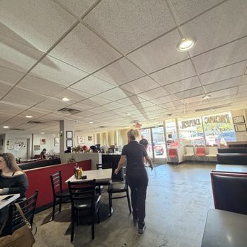Pacific Diner - Front dining area - Breakfast & Brunch Near Me - Henderson, Nevada Pacific Diner - Front dining area - Breakfast & Brunch Near Me - Henderson, Nevada