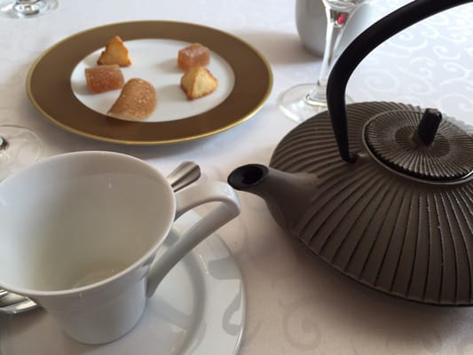 Restaurant Le Grand Bleu by null