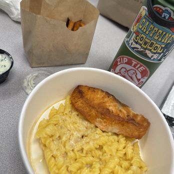 Flower Child - Salmon* Gluten-Free Mac & Cheese Roasted Sweet Potato Fries gluten free pita - New American Near Me - Las Vegas, Nevada