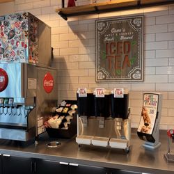 Raising Cane's Chicken Fingers - General area inside