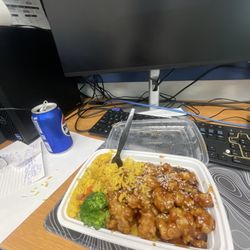 Great Wall Restaurant - Sesame Chicken Lunch Special