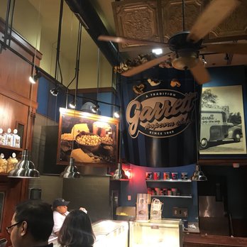 Garrett Popcorn Shops - Popcorn Shops Near Me - Chicago, Illinois