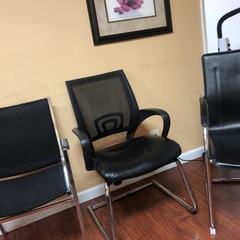 Masrour Chiropractic - Waiting area - Chiropractors Near Me - Huntington Park, California Masrour Chiropractic - Waiting area - Chiropractors Near Me - Huntington Park, California