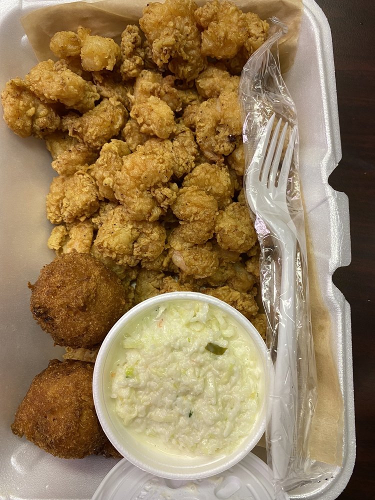 David's Catfish House Logo