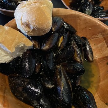 Tailgaters - Delicious mussels 2 Lbs of Awesome!!!   They also have the best drunken clams!!!  Boy they were drunk !!! - Burgers Near Me - Egg Harbor City, New Jersey