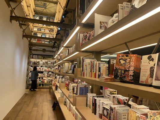 GINZA TSUTAYA BOOKS by null
