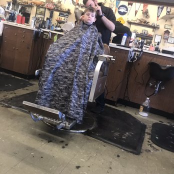 Paradise Park Barber Shop - Barbers Near Me - Sparks, Nevada Paradise Park Barber Shop - Barbers Near Me - Sparks, Nevada