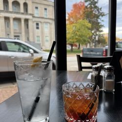 12 West Bar and Grill - Wild old fashion