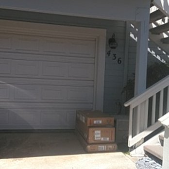 FedEx - Packages left downstairs at garage door not upstairs at front door as directed - Couriers & Delivery Services Near Me - Watsonville, California FedEx - Packages left downstairs at garage door not upstairs at front door as directed - Couriers & Delivery Services Near Me - Watsonville, California