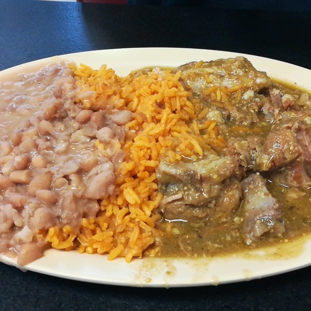 Tariacuri Restaurant One - Pork in salsa verde - Mexican Near Me - Miami, Florida Tariacuri Restaurant One - Pork in salsa verde - Mexican Near Me - Miami, Florida