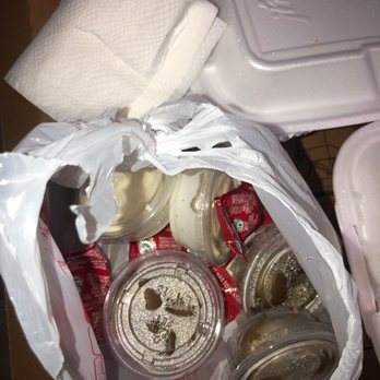 Bravo Pizza - Ranch, ketchup, jalapeños, napkins for wings - Pizza Near Me - Los Angeles, California