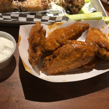 Doc Sullivan's - Solid medium wings, not a fan of the sour cream based blue cheese dressing though - Chicken Wings Near Me - Buffalo, New York Doc Sullivan's - Solid medium wings, not a fan of the sour cream based blue cheese dressing though - Chicken Wings Near Me - Buffalo, New York