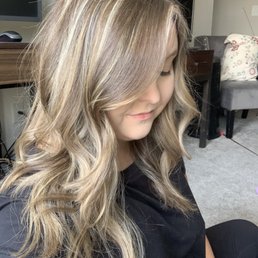 Love my new hair by Raquel. She did a fabulous job!