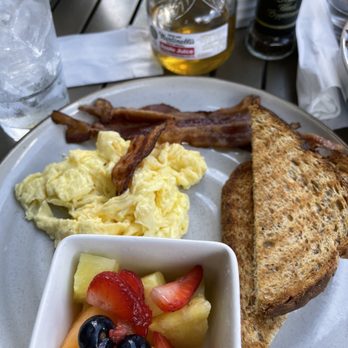 Lake Park Diner - New American Near Me - Naples, Florida Lake Park Diner - New American Near Me - Naples, Florida