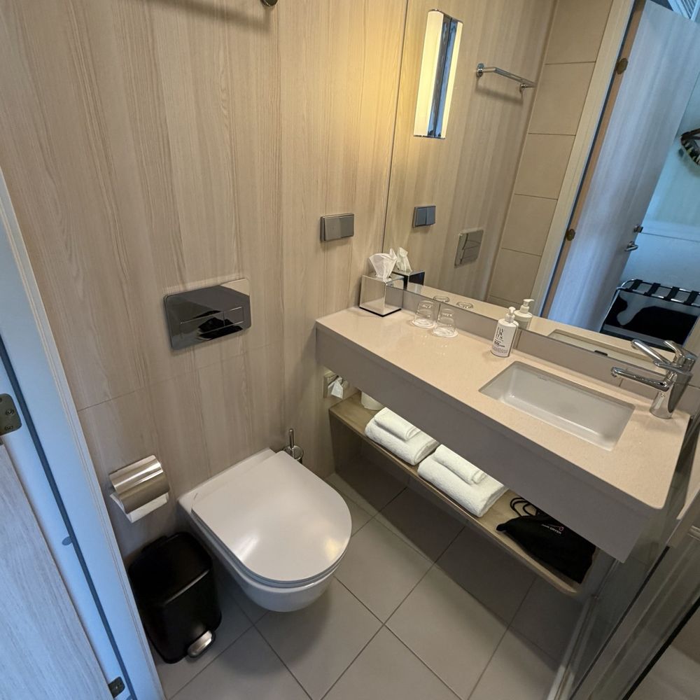 MOXY Munich Airport - Hotels Near Me - Oberding Schwaig, BY MOXY Munich Airport - Hotels Near Me - Oberding Schwaig, BY