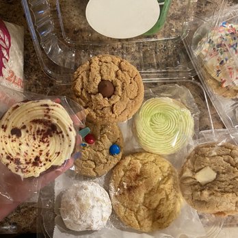 Blondie's Cookies - Red velvet Wedding cake Snickerdoodle White choc mac Peanut butter blossom M&m Seasonal (sprinkly green) - Bakeries Near Me - Greenwood, Indiana Blondie's Cookies - Red velvet Wedding cake Snickerdoodle White choc mac Peanut butter blossom M&m Seasonal (sprinkly green) - Bakeries Near Me - Greenwood, Indiana