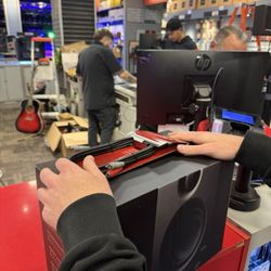 Guitar Center Lessons - Speakers and cord