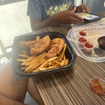 The Chicken Shack - Burgers Near Me - Fresno, California