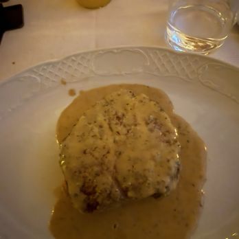 Trattoria dall'Oste - Filetto di manzo con salsa al pepe verde e brandy - Trattorie Near Me - Florence, FI Trattoria dall'Oste - Filetto di manzo con salsa al pepe verde e brandy - Trattorie Near Me - Florence, FI