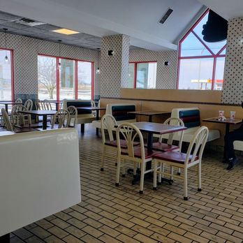 Arby's - Dining Area at Arby's Marion Corridor Dr. - Fast Food Near Me - Marion, Indiana Arby's - Dining Area at Arby's Marion Corridor Dr. - Fast Food Near Me - Marion, Indiana
