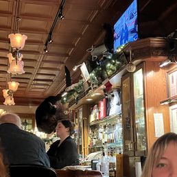 Cool old school decor, beautiful wood