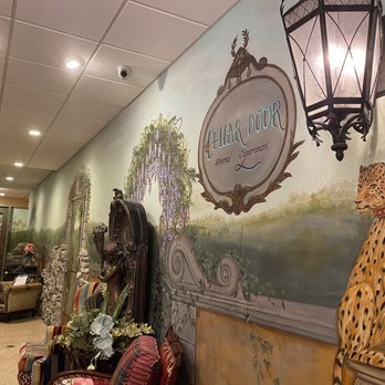 Le Bistro - French Near Me - Huntington, West Virginia