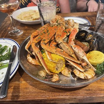 Zeke's Restaurant - Seafood boil - Salad Near Me - Orange Beach, Alabama Zeke's Restaurant - Seafood boil - Salad Near Me - Orange Beach, Alabama