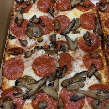 Jet's Pizza - Detroit Style with Pepperoni and Mushrooms - Pizza Near Me - Brookfield, Wisconsin Jet's Pizza - Detroit Style with Pepperoni and Mushrooms - Pizza Near Me - Brookfield, Wisconsin
