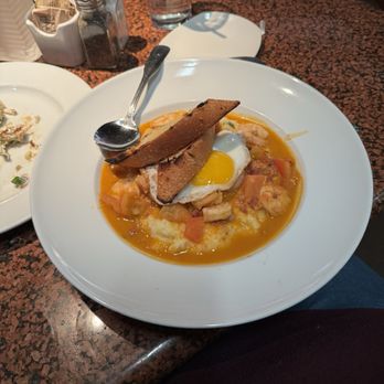 Freda's Seafood Grille - Shrimp & Grits Brunch - Seafood Near Me - Austin, Texas