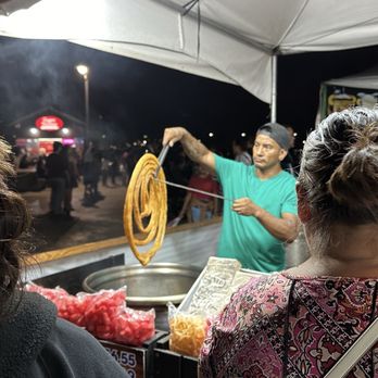 Churros El Tio Gelos - Fresh out of the fryer - Food Stands Near Me - Ensenada, BCN Churros El Tio Gelos - Fresh out of the fryer - Food Stands Near Me - Ensenada, BCN