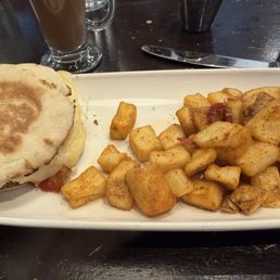 Breakfast sandwich