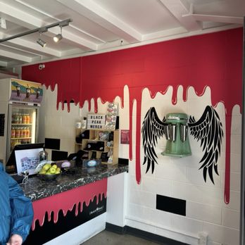 Black Peak Homemade Gelato - Ice Cream & Frozen Yogurt Near Me - Wanaka, OTA Black Peak Homemade Gelato - Ice Cream & Frozen Yogurt Near Me - Wanaka, OTA