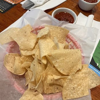 Los Gallitos Fresh Mexican Grill - Chips and salsa - Mexican Near Me - Mission, Kansas Los Gallitos Fresh Mexican Grill - Chips and salsa - Mexican Near Me - Mission, Kansas