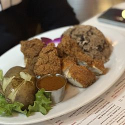 The Karibbean Lounge Express - Fried Chicken
