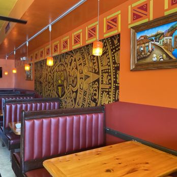 Don Jesus and Family - Dining room with gorgeous mural - Mexican Near Me - Munster, Indiana Don Jesus and Family - Dining room with gorgeous mural - Mexican Near Me - Munster, Indiana