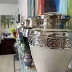 Cremation Services By The Sea - Such nice urn options too.