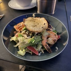 Schlössle Restaurant - Salad + King Prawns