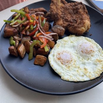 Julep Cast Iron Kitchen + Drink - Friend chicken and eggs - New American Near Me - Brea, California