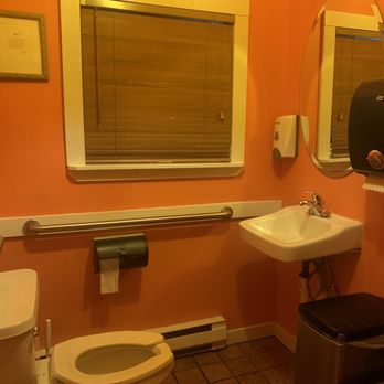 Red House - Bathroom - New American Near Me - Renton, Washington Red House - Bathroom - New American Near Me - Renton, Washington