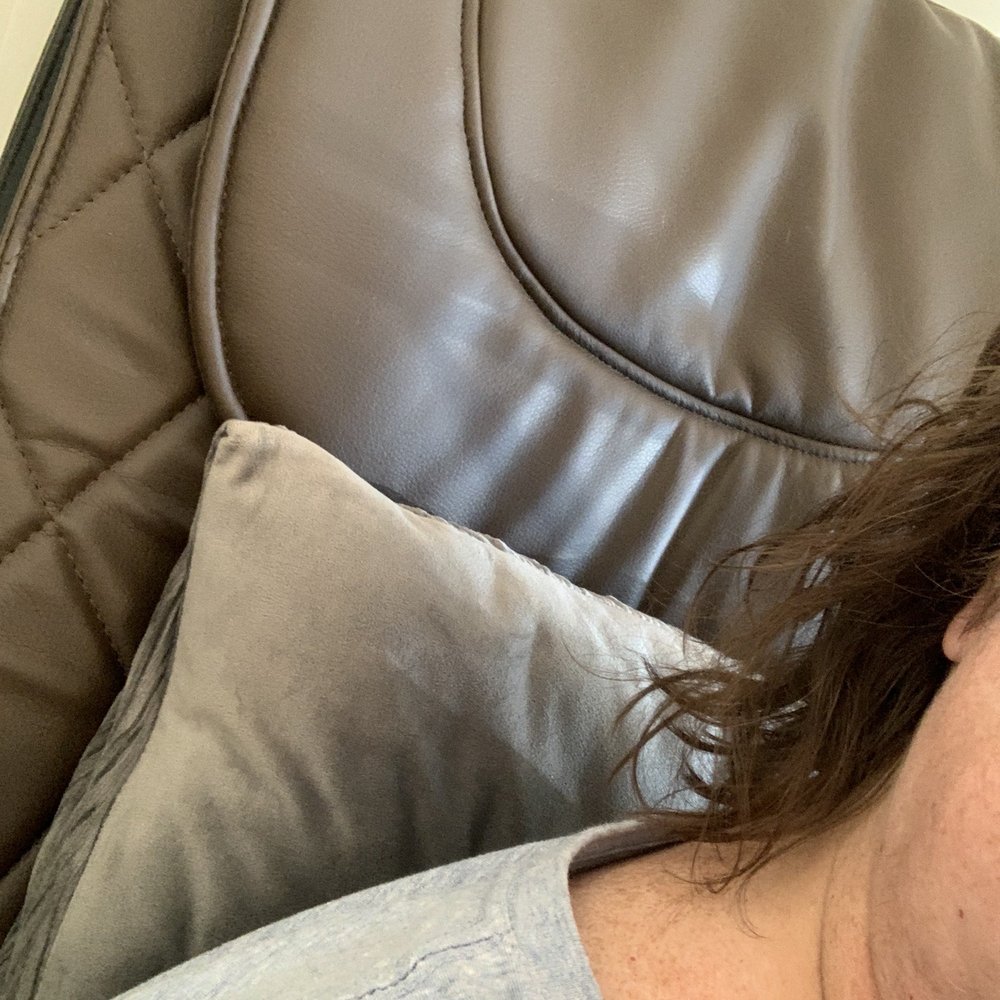 Polished Salon - Pillow in chair because it was broke - Nail Salons Near Me - Jackson, Tennessee Polished Salon - Pillow in chair because it was broke - Nail Salons Near Me - Jackson, Tennessee