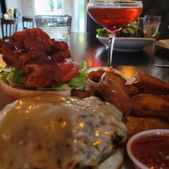 PARLOR BAR KITCHEN Updated May 2025 83 Photos 111 Reviews 200