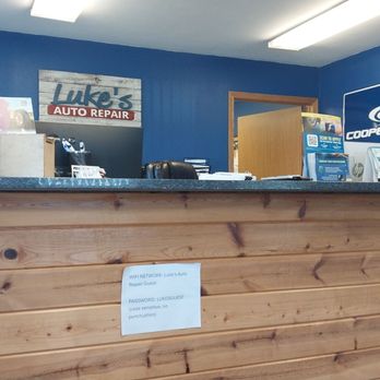 Luke's Auto Repair - Payment/consult desk - Auto Repair Near Me - Onalaska, Wisconsin