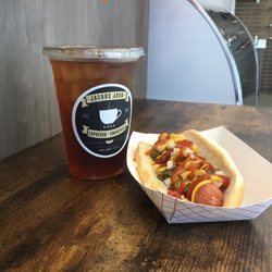Jacobs Java Espresso & Smoothie - Chili cheese polish and sweet tea. Call ahead helps with wait time 404.883.2374