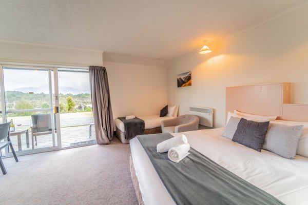 Fiordland Lodge Te Anau by null